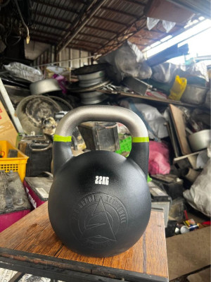 PROGRADE KETTLE BELLS AND OTHER GYM EQUIPMENTS