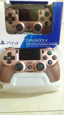 PS4 WIRELESS CONTROLER
