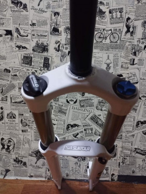 For Sale: Suntour Epicon 26er Air Fork