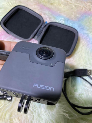 Go pro fusion 360 camera LIKE NEW.low price