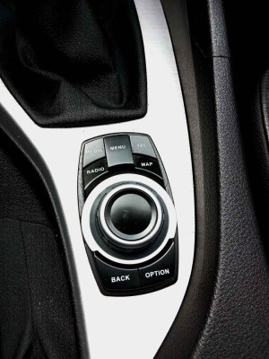 2011 BMW x1 xdrive 2.0d mt (turbo diesel)