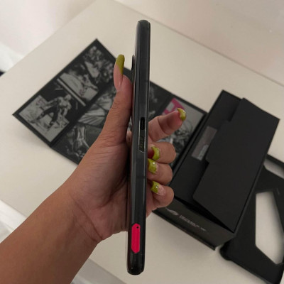 ASUS ROG PHONE 5 (ZS673KS) ASUS PHONE (Mobile Phone)