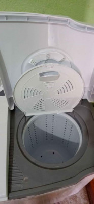 Eureka Washing machine with dryer 7.5 Kg