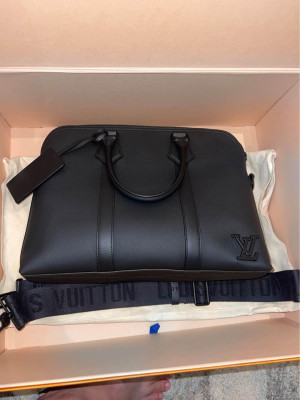 Louis Vuitton Take Off Aerogram briefcase