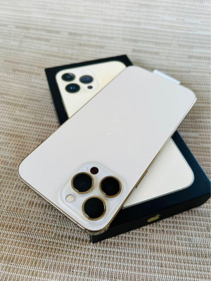 Iphone 13 pro max Gold