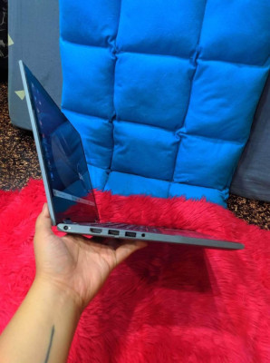 Dell i5 6th gen TOUCHSCREEN LAPTOP