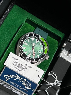 SEIKO PROSPEX ZIMBE GREEN & YELLOW TURTLE SRPD17/19