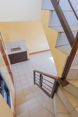 Gorgeous Modern House and Lot in Estanza Legazpi City