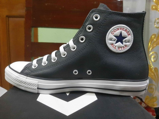 Mens converse chuck taylor all star faux leather hi 'black/white'