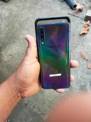 Samsung a50 6gb 128gb no issue
