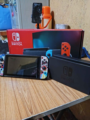 Nintendo Switch V2 (Almost New)