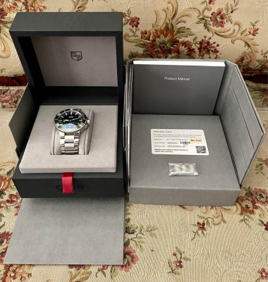 Oris green aquis 43.5mm watch