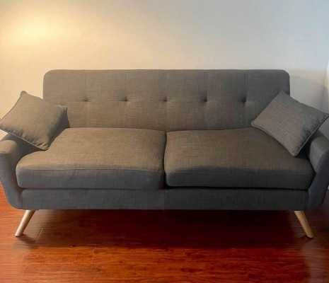 SECTIONAL SOFA