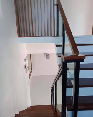 Brand New House For SaLe