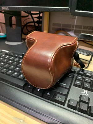 Fujifilm X-A20 Mirrorless Camera with kitlens and Meike 35mm lens f1.7