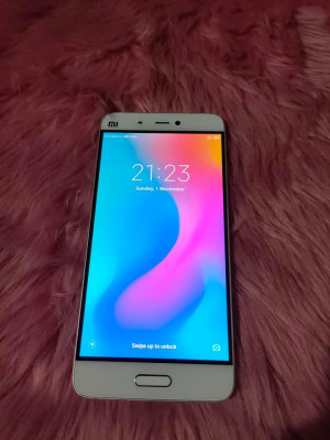 Xiaomi Mi 5 32GB/3GB