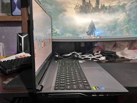 FOR SALE: GAMING LAPTOP