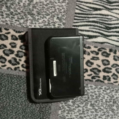 NINTENDO 3DS XL