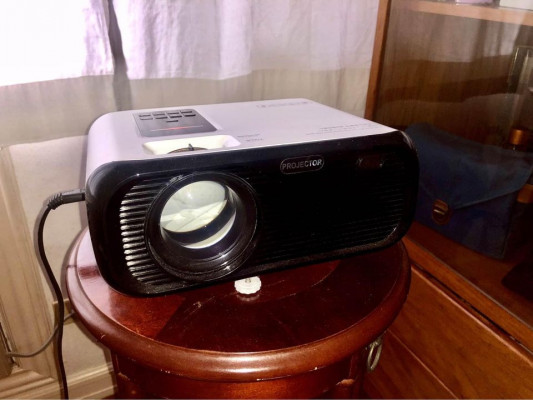 E500H Smart Android Projector