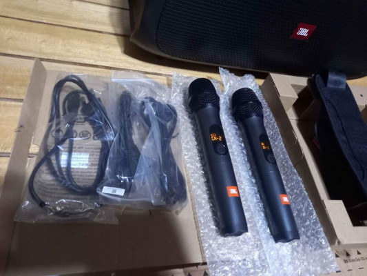 JBL PartyBox On-the-Go