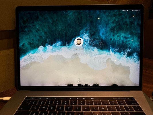 MacBook Pro (15-inch, 2017) 512GB