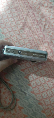 FOR SALE!! PENTAX OPTIO E75 CAMERA