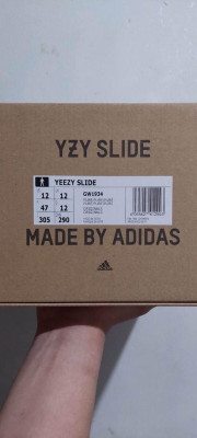 FS/WTS YEEZY SLIDE PURE SIZE 12 USED
