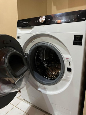 Washer dryer combo with AI control