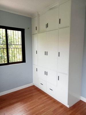 HOUSE & LOT FOR SALE