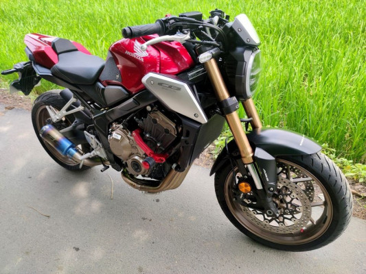 2019 Honda cb650r loaded