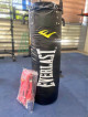 EVERLAST PUNCHING BAG