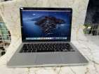MacBook Pro Retina 13-inch 2015 8GB RAM 512 SSD Complete With Box
