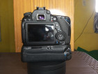 Canon 80d with battery grip