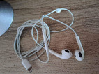 Apple earphone Lightning