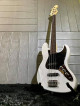 CLIFTON JAZZBASS 4 STRINGS