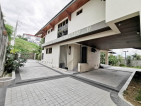 Rare House and lot with Mountain View