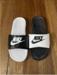 Nike victori slides