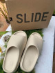 Yeezy SLIDES “Bone”