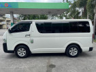 2009 Toyota hiace commuter