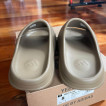 Yeezy Slides Earth Brown 8 US/UK