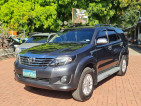 2012 Toyota fortuner