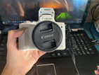 Canon eos M50