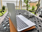 Apple Macbook air early 2015-