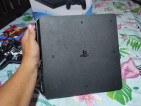 PS4 slim 1tb