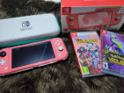 Selling Nintendo Switch Lite with 2 game