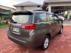 TOYOTA INNOVA G