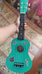 ukulele with free string