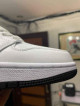 AJ1 LOW WHITE/RED