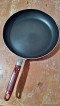 Non stick frying pan without cover