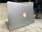 MacBook Pro Retina 13-inch 2015 8GB RAM 512 SSD Complete With Box